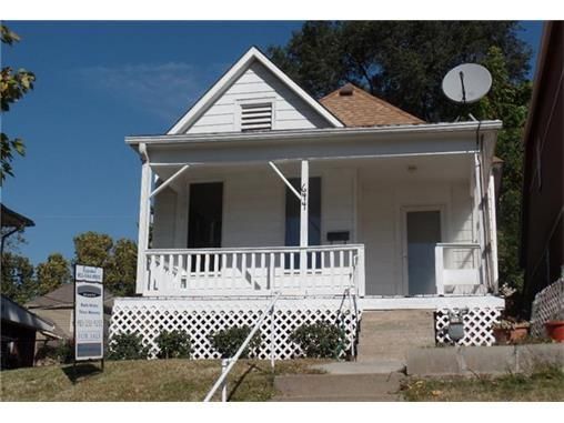 644 Splitlog Ave, Kansas City, KS 66101