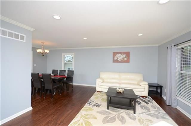 9025 Farley St, Overland Park, KS 66212