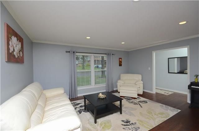 9025 Farley St, Overland Park, KS 66212