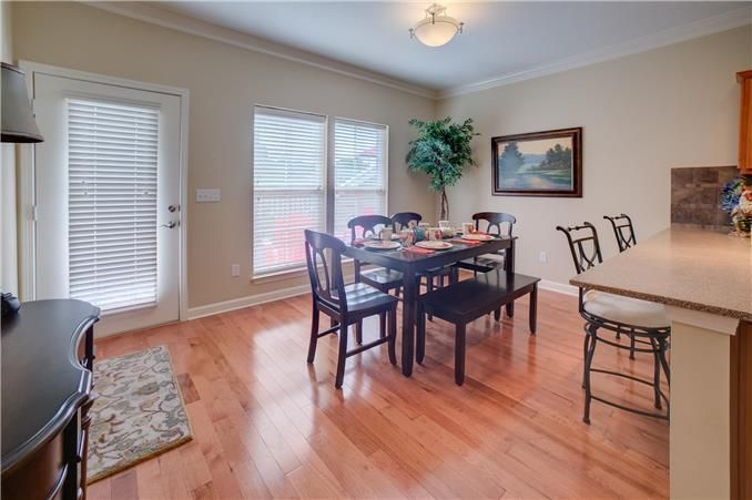 7814 Conser St, Overland Park, KS 66204
