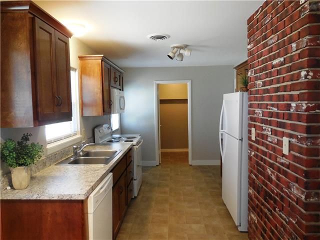 4700 E 114th St, Kansas City, MO 64137