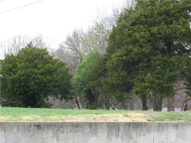 2534 2nd Ave, Leavenworth, KS 66048