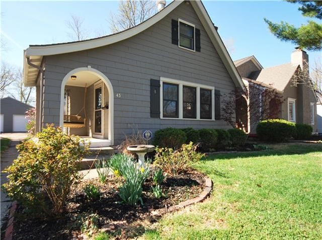 431 E 70th St, Kansas City, MO 64131