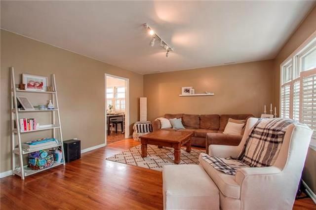 515 E 89th St, Kansas City, MO 64131