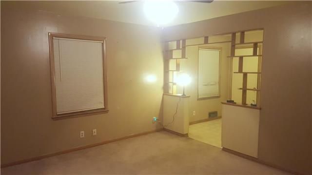 6506 E 17th St, Kansas City, MO 64126