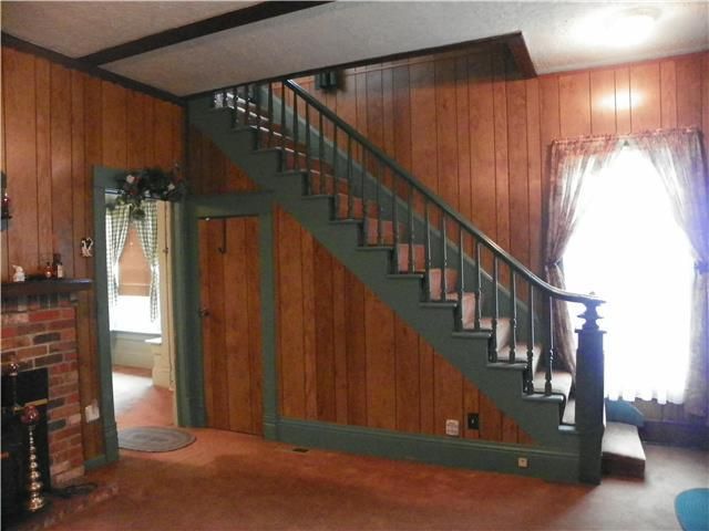 118 E Cliff St, St Joseph, MO 64504