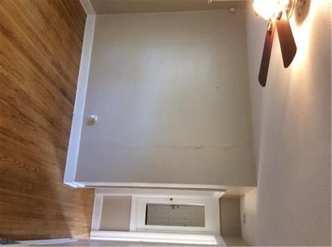 115 E 72nd St, Kansas City, MO 64114