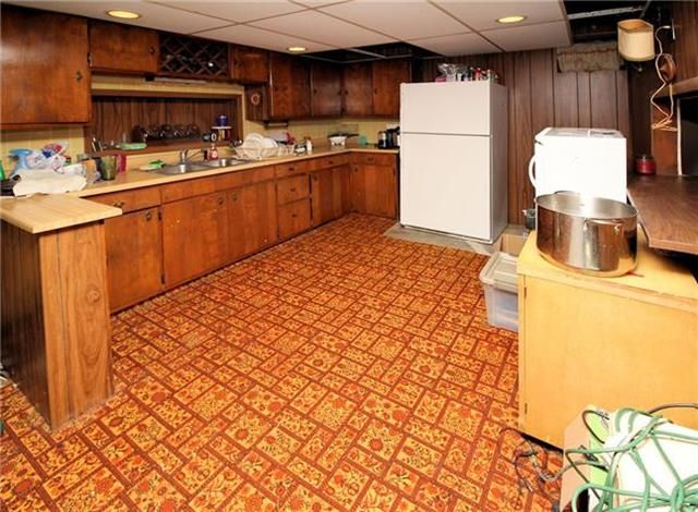 13435 Parallel Pw, Kansas City, KS 66109