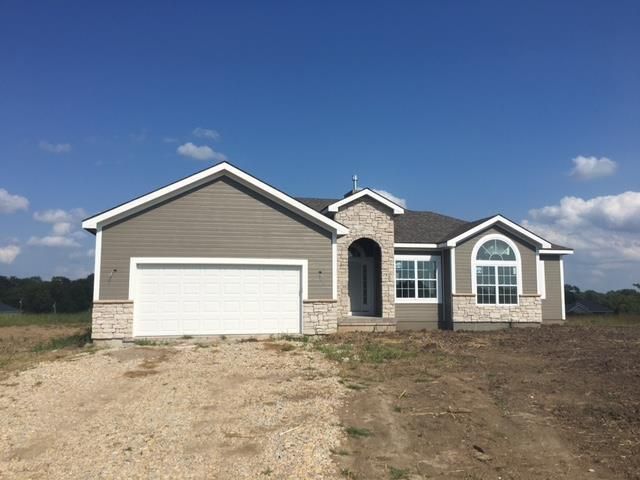 5237 SE Fox Run Rd, Lathrop, MO 64465