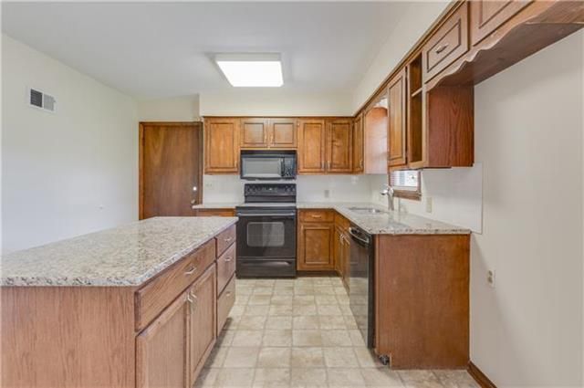 701 S 76th St, Kansas City, KS 66111