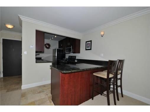 700 E 8th St #11 G, Kansas City, MO 64106