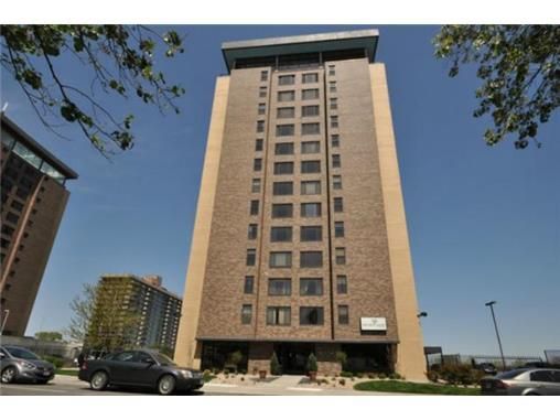700 E 8th St #11 G, Kansas City, MO 64106