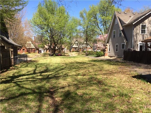 429 E 71st Ter, Kansas City, MO 64131