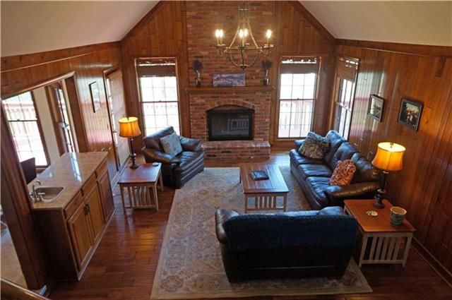 12108 Bluejacket St, Overland Park, KS 66213