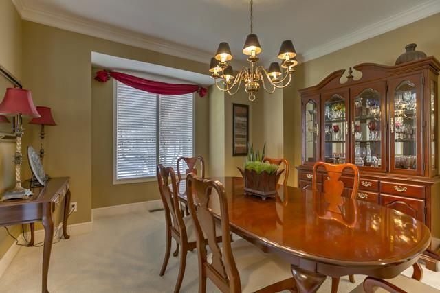 16004 Ash St, Overland Park, KS 66085