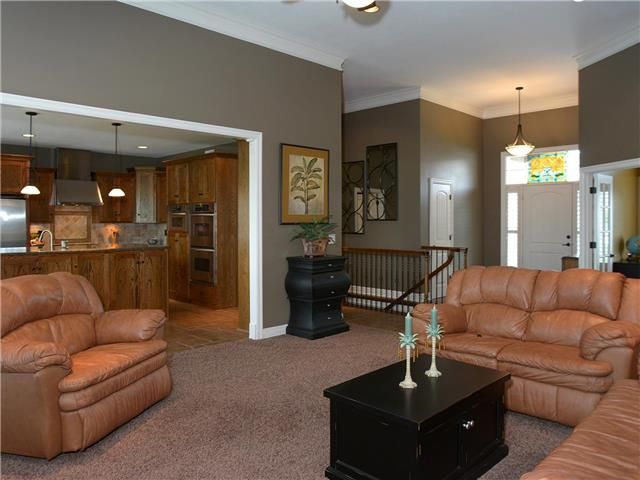 7609 Dove Ave, Kansas City, MO 64139