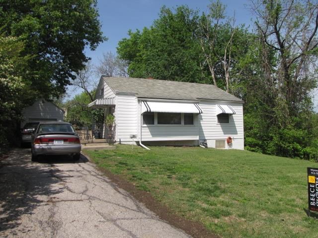 918 E 84th St, Kansas City, MO 64131