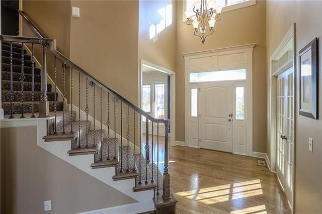 15820 Hayes St, Overland Park, KS 66221