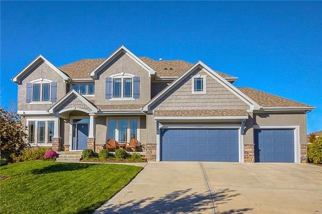 15820 Hayes St, Overland Park, KS 66221