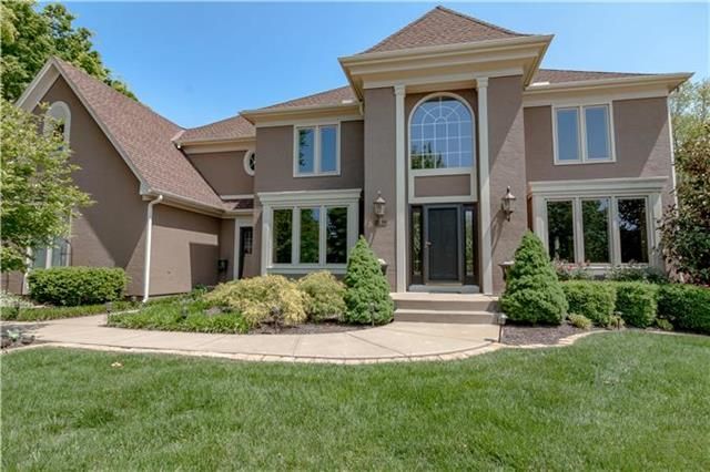 13227 Beverly St, Overland Park, KS 66209