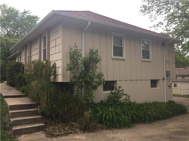 11800 E 56th Ter, Kansas City, MO 64133