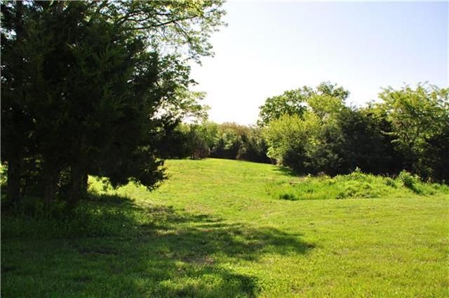 6825 Renner Rd, Shawnee, KS 66217