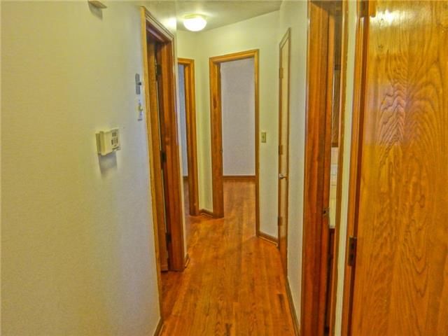 8607 Elm Ave, Raytown, MO 64138