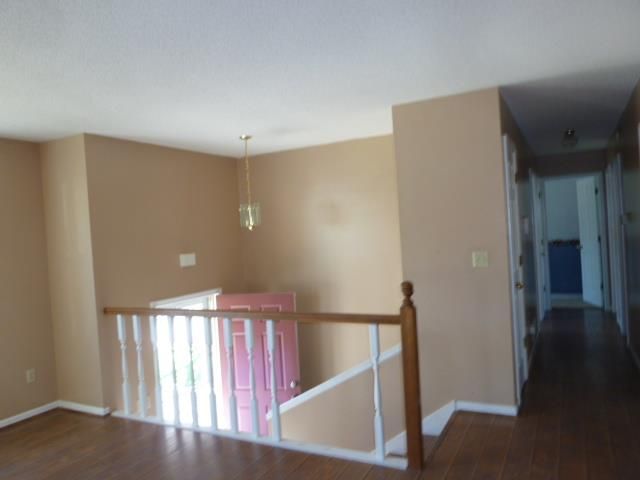 129 Jayhawk Ct, Lansing, KS 66043