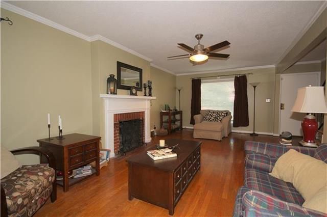 815 E 80th St, Kansas City, MO 64131
