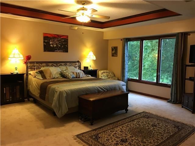 11613 W 118th St, Overland Park, KS 66210