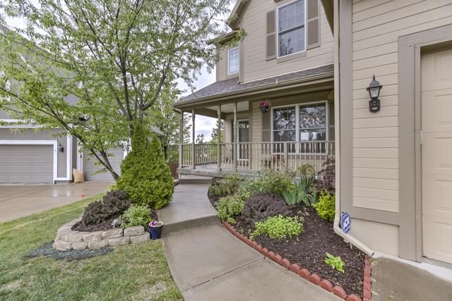 13288 Bluejacket St, Overland Park, KS 66213