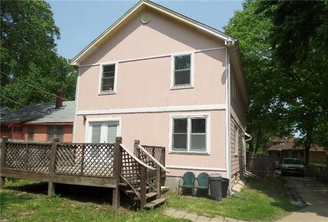 2239 E 68th Ter, Kansas City, MO 64132