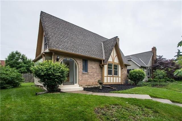 27 E 70th Ter, Kansas City, MO 64113