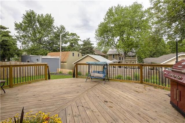 3144 Summit St, Kansas City, MO 64111