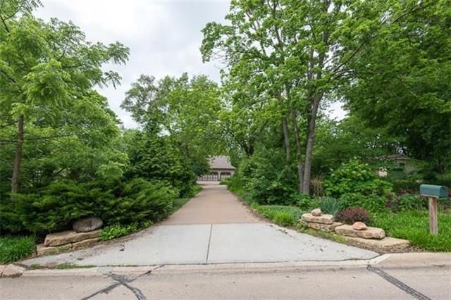 2623 Alabama St, Lawrence, KS 66046
