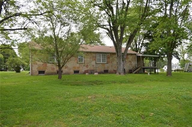 204 N College St, Albany, MO 64402