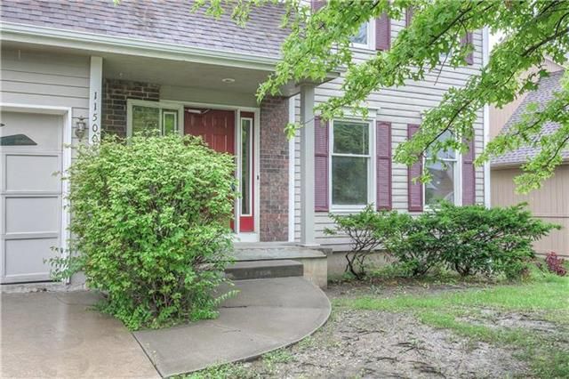 11500 N Summit Ave, Kansas City, MO 64155