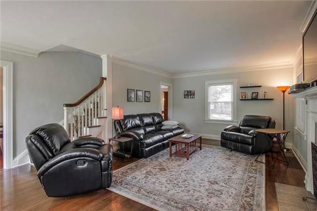 20 E 56th Ter, Kansas City, MO 64113