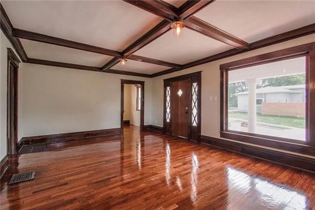1306 E 26th St, Kansas City, MO 64108