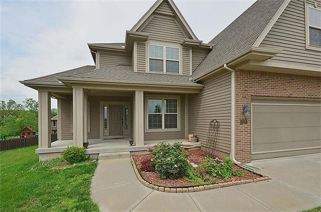 9107 N Kansas Ct, Kansas City, MO 64156
