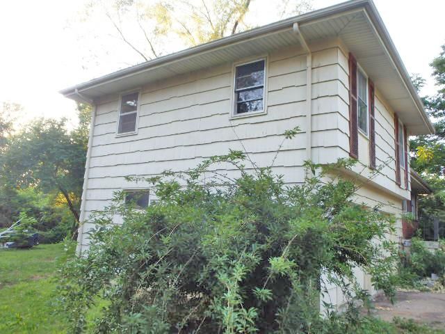 7608 Elm St, Raytown, MO 64138