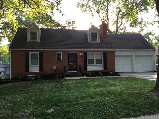8732 Lowell Ave, Overland Park, KS 66212