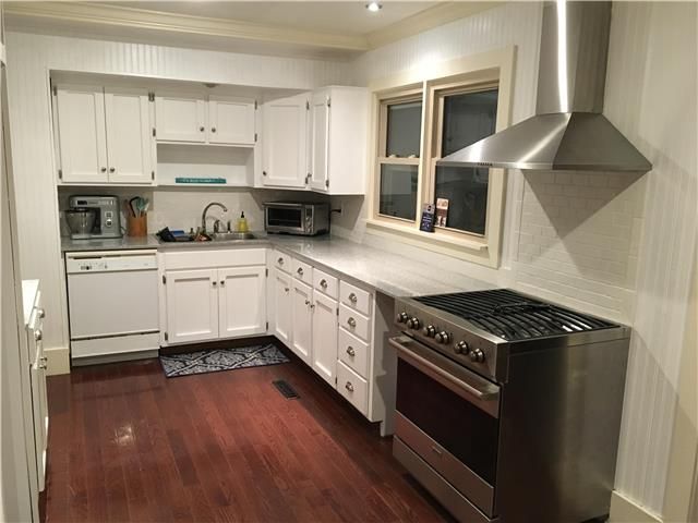 8732 Lowell Ave, Overland Park, KS 66212