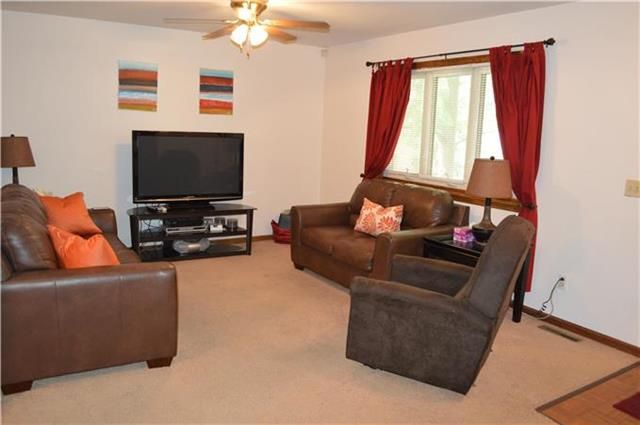 8317 E 103rd Ter, Kansas City, MO 64134