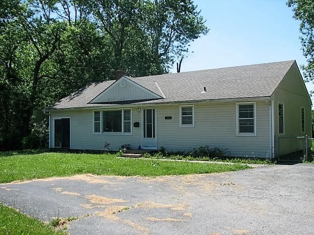 6301 Longview Rd, Kansas City, MO 64134