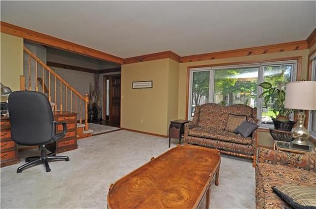 12106 Briar St, Overland Park, KS 66209