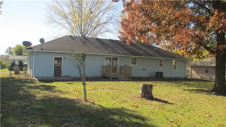 405 6th St, Urich, MO 64788