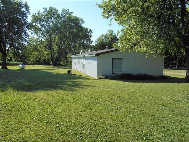 709 W Heth St, Mayview, MO 64071