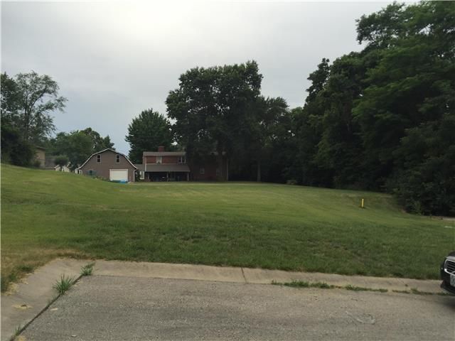 717 Laurel Ave, Liberty, MO 64068