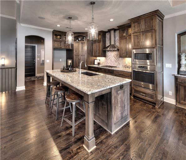 16720 Haskins St, Overland Park, KS 66221